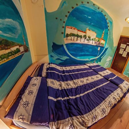 Hostel Mali Mrak Zagreb Eksteriør billede